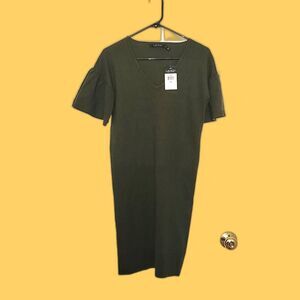 Lauren Ralph Lauren NWT Green Sweater Dress Puff sleeve detail Size Petite S